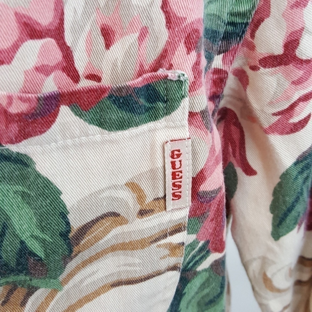 GUESS FLORAL PRINT TOP - Picture 7 of 7